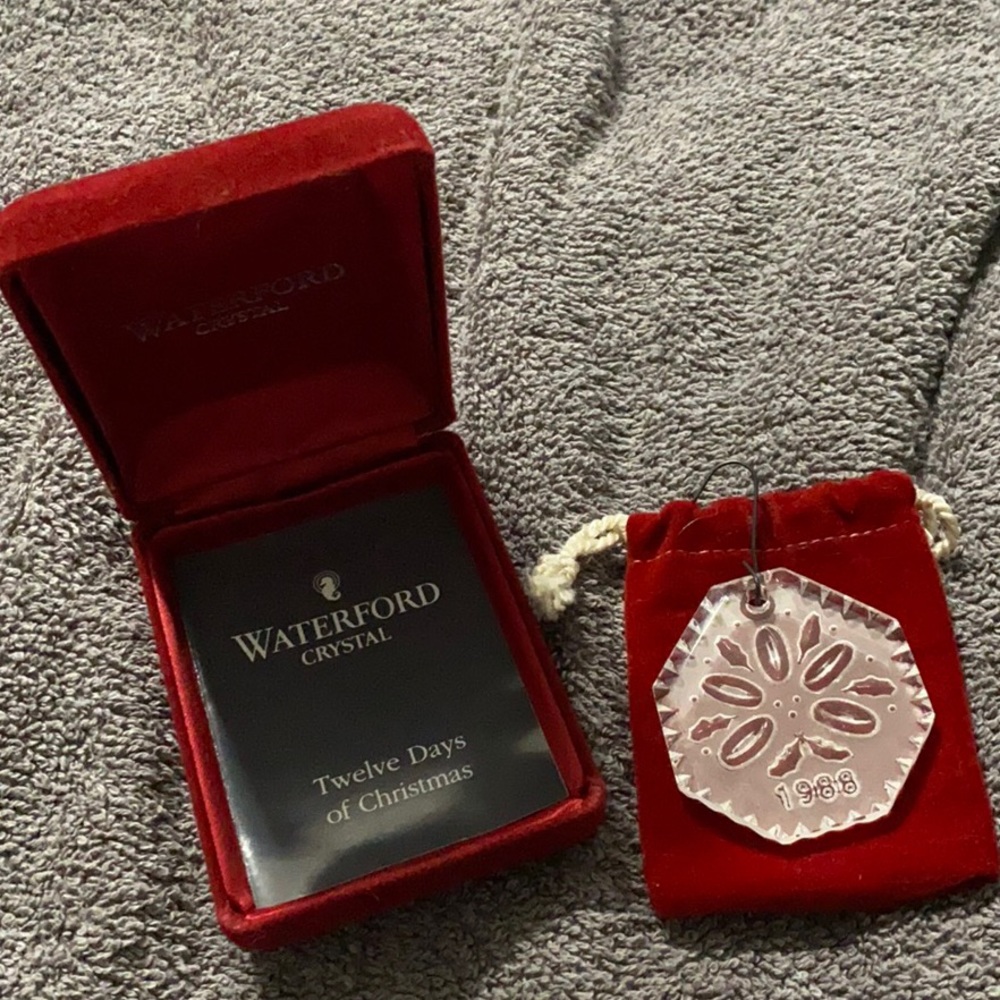 1988 waterford crystal ornament